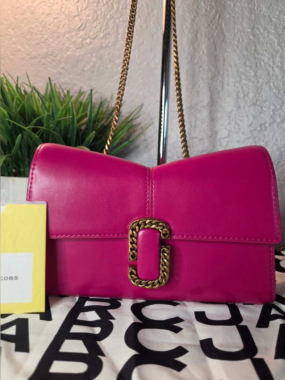 Marc Jacobs Fuchsia Pink Leather J Marc Chain Crossbody Clutch Gold Hardware